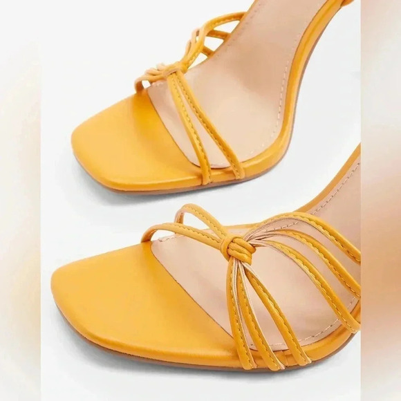 Express Strappy Lace Up Heeled Sandals NEW - Picture 2 of 4
